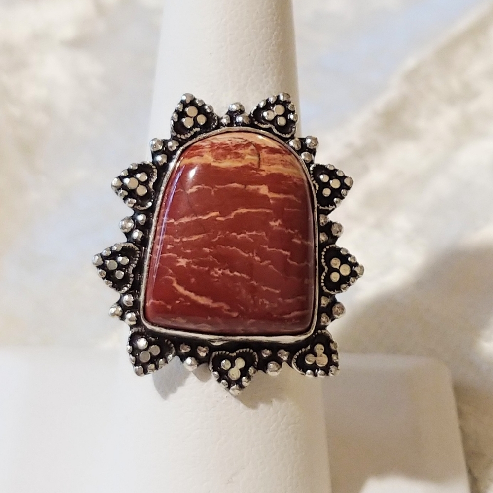 NWOT Unique Natural Red Jasper Ring .925 Sterling Overlay Size 8 - Picture 1 of 4